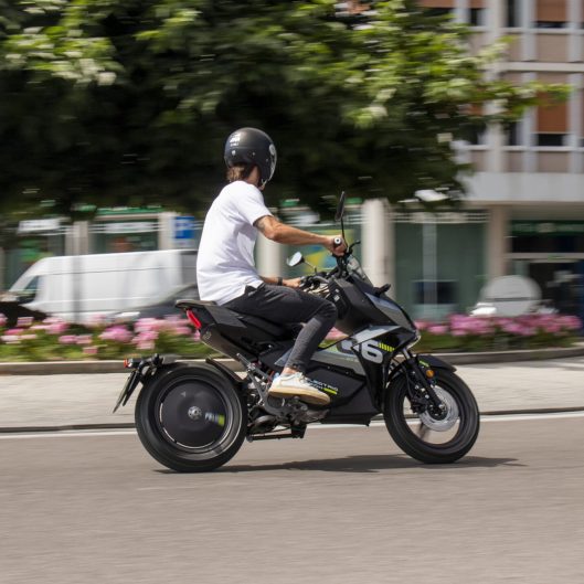Felo-Moto-Volkswagen-Autorighi-03